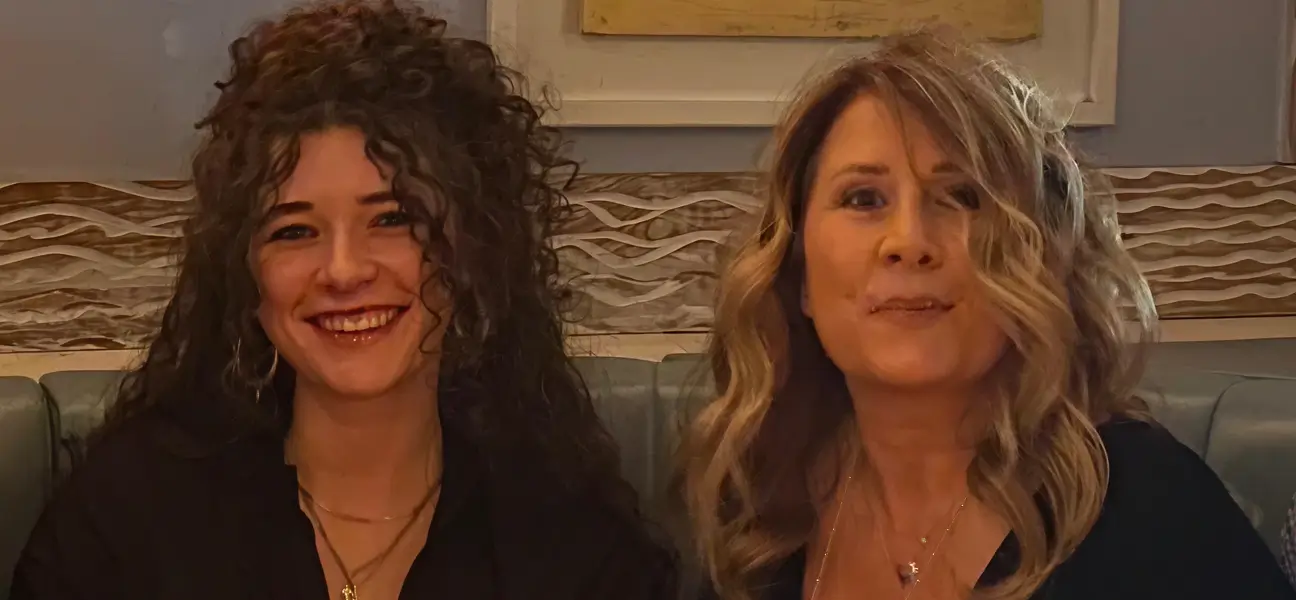 Anne & Alexandra